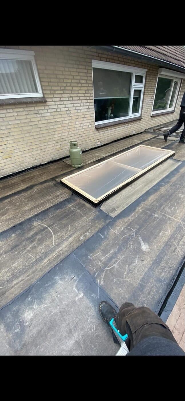 Lichtkoepel waterdicht ingewerkt in een plat dak